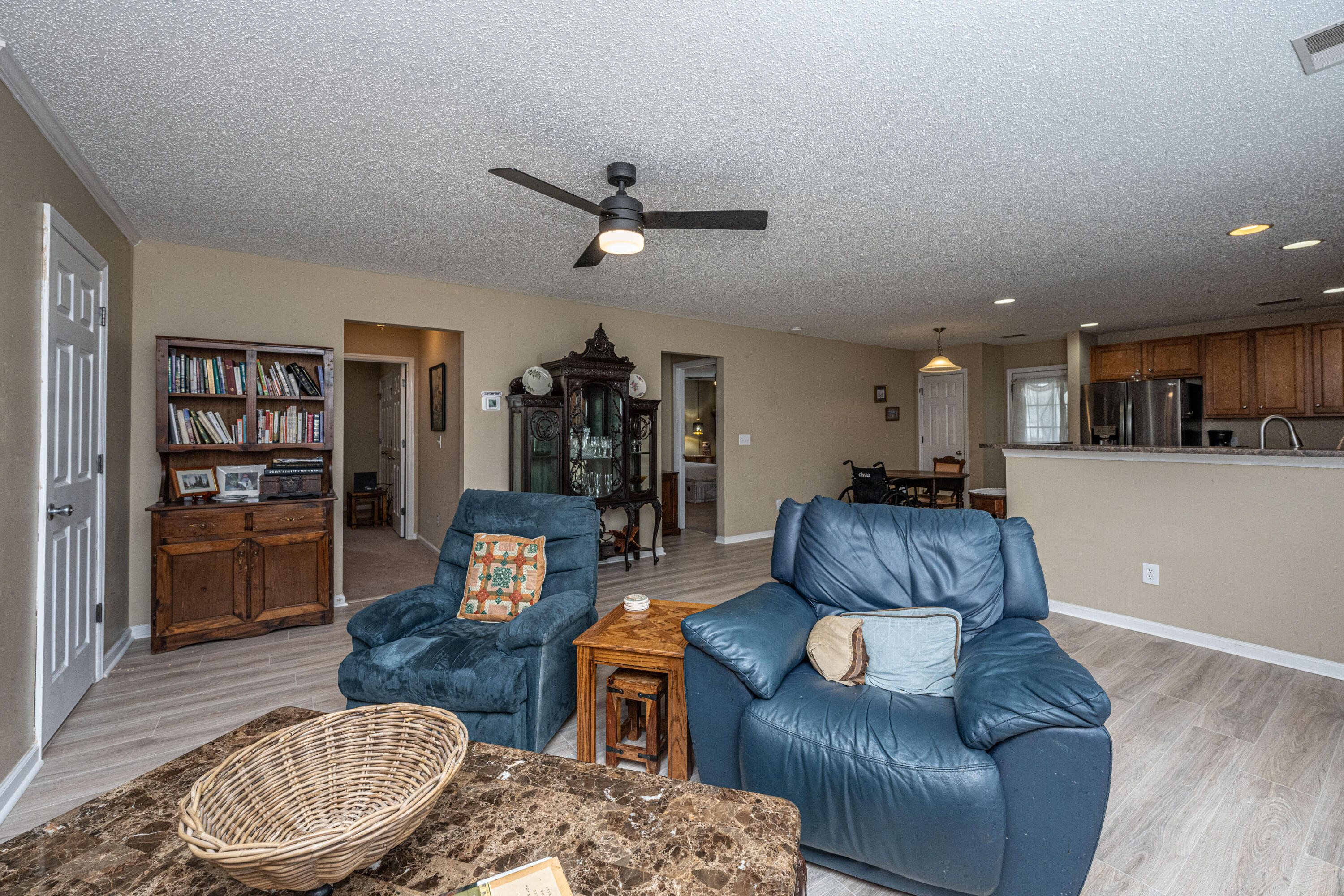 360 Briarbend Road Goose Creek, SC 29445 - Photo 11 of 70 360BriarbendRd08