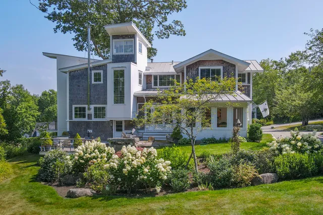 $2,700,000 | 5 Cedar Street, Camden, ME 04843