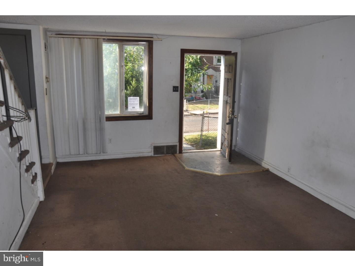 126 Spring Valley Road Darby, PA 19023 - Photo 3 of 17