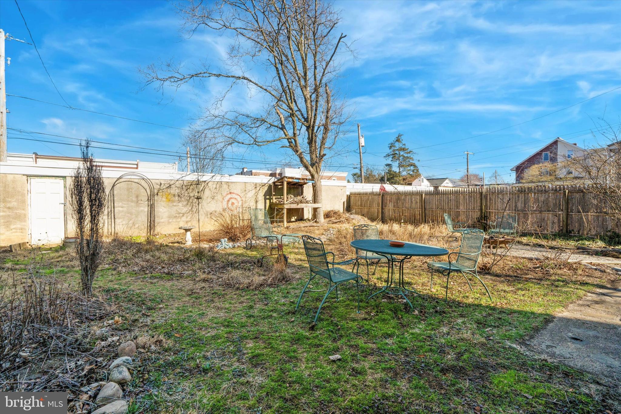 305 Grayling Avenue Narberth, PA 19072 - Photo 32 of 40 a backyard of a house with table and chairs