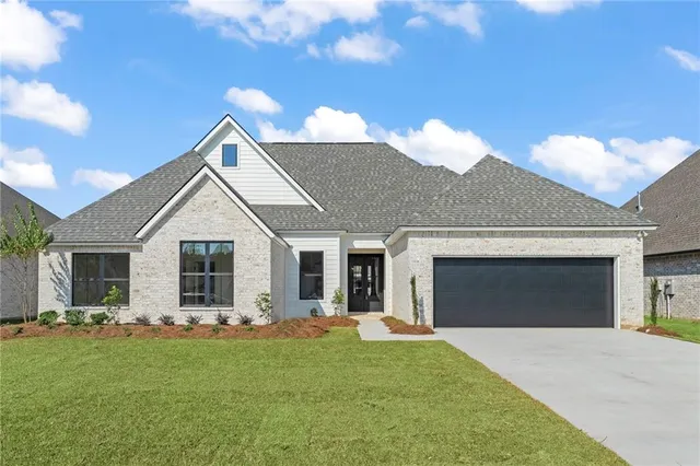 $465,000 | 2049 White Dove Drive, Madisonville, LA 70447