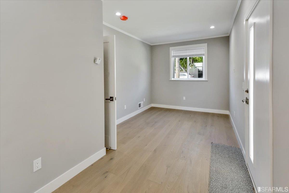 305 Hoffman San Francisco, CA 94114 - Photo 2 of 9