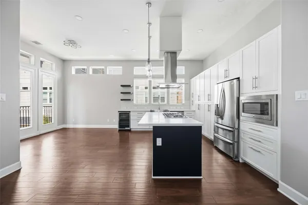 $3,000 | 708 Schwartz Street, Houston, TX 77020