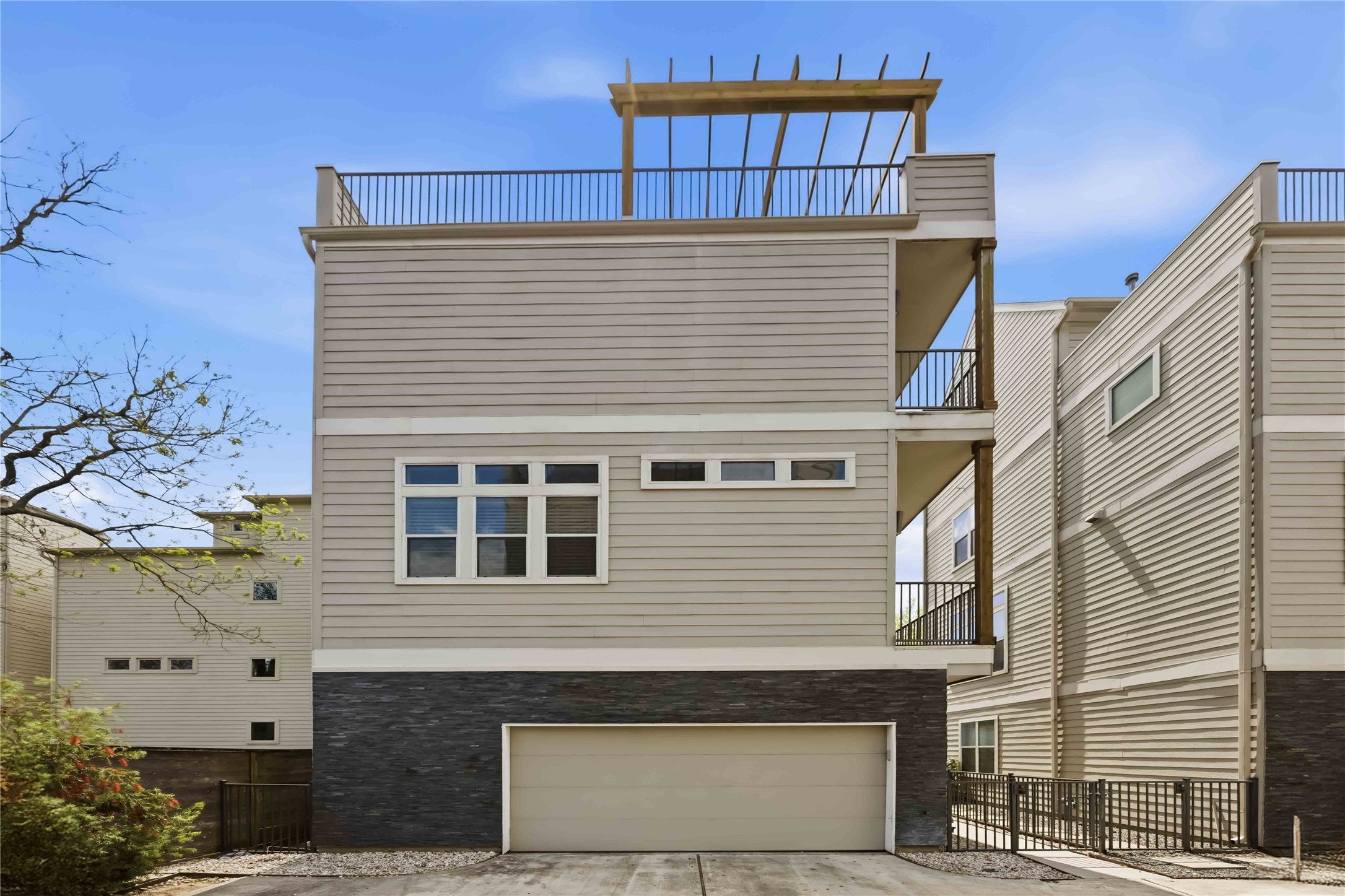 708 Schwartz Street Houston, TX 77020 - Photo 2 of 25 a front view of a house with balcony