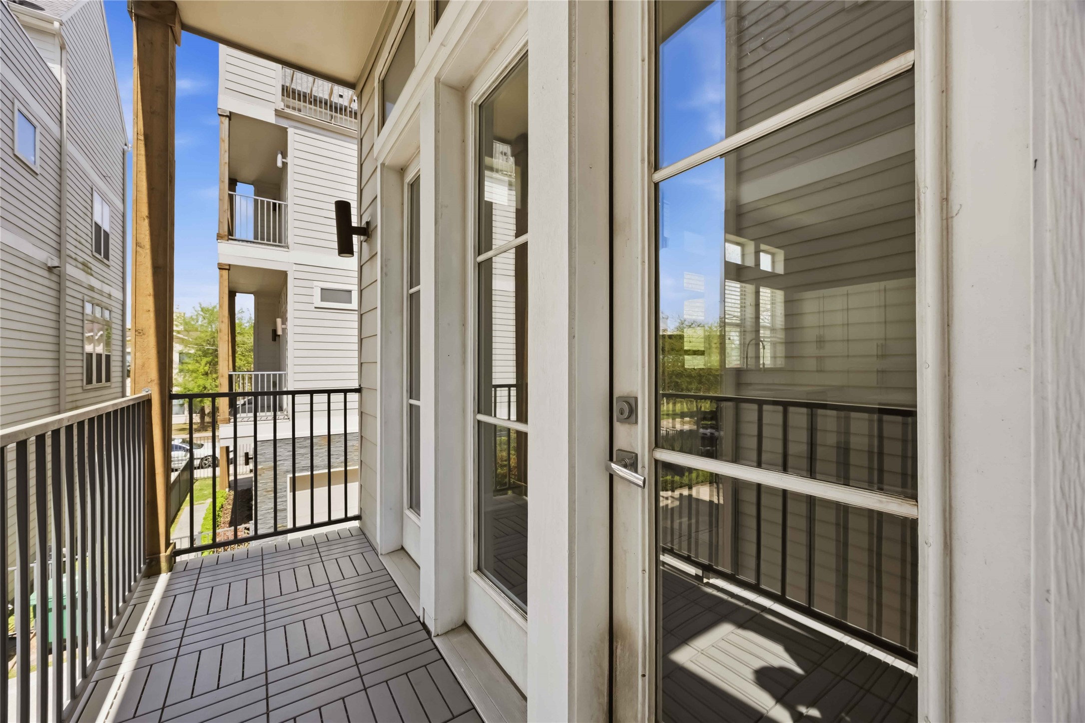 708 Schwartz Street Houston, TX 77020 - Photo 3 of 25 a view of a balcony from door