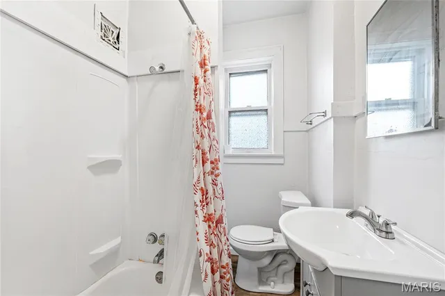 $385,000 | 4763 Goethe Avenue, St. Louis, MO 63116