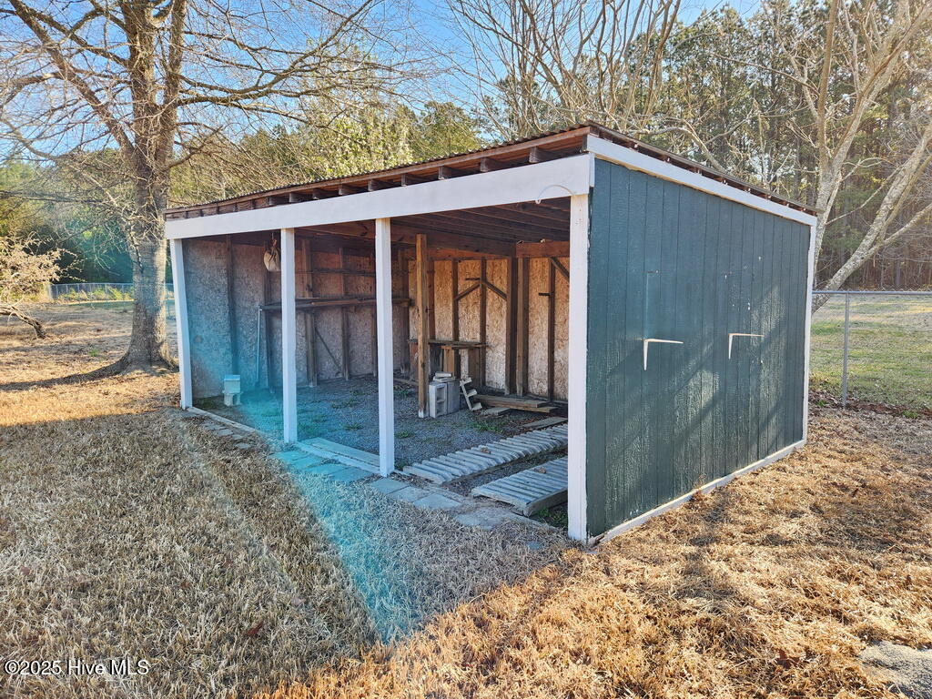 2421 Pocosin Road Pinetown, NC 27865 - Photo 5 of 21 BACKYARD