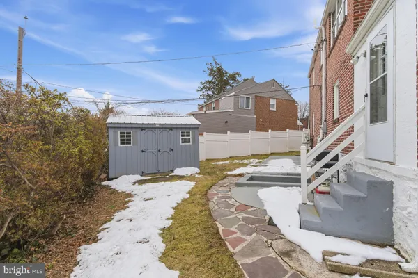 a view of a house with a bath tub