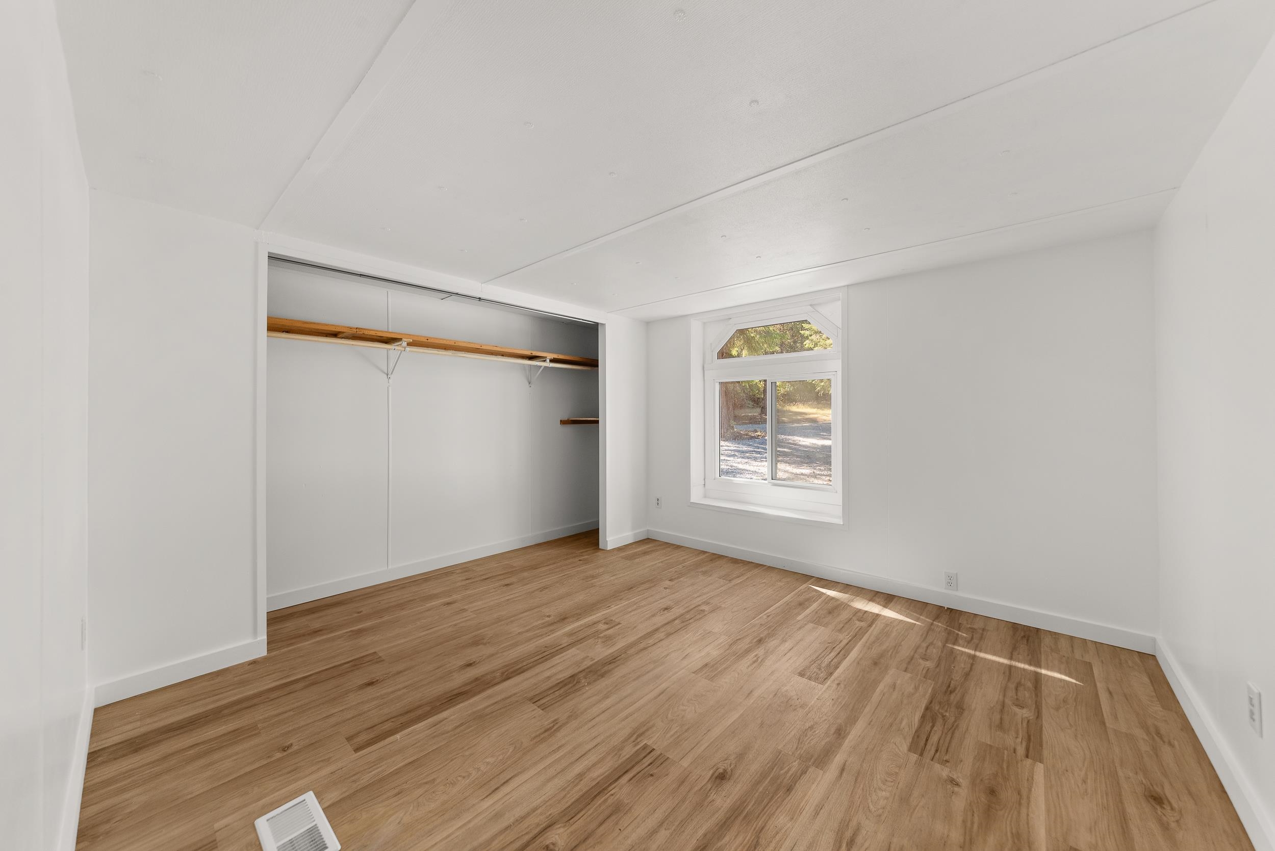 9608 East Ruff Lane Chattaroy, WA 99003 - Photo 14 of 25 Gallery Image 14