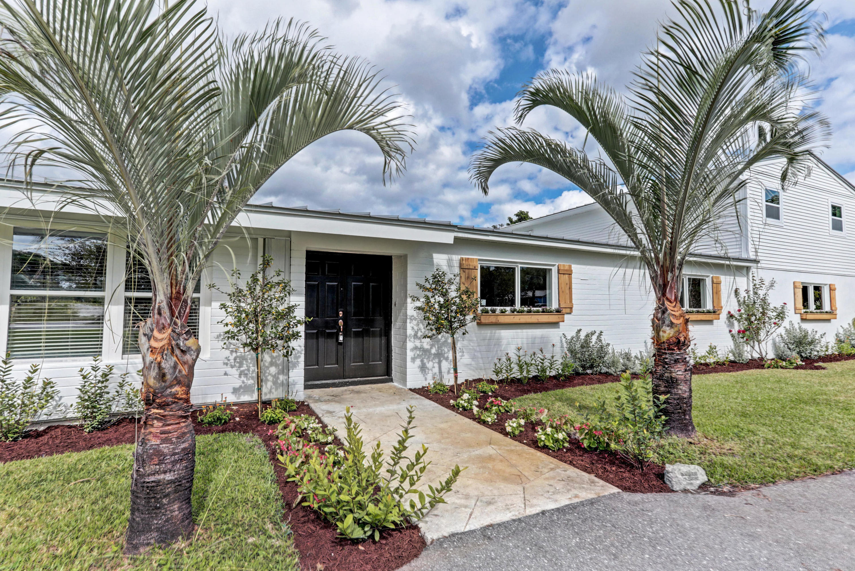 1375 Churchill Road Glen Ridge, FL 33406 - Photo 5 of 74 10_320a8373_4_5_6_7