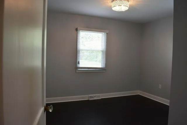 $1,600 | 351 Maple Street, Crown Point, IN 46307