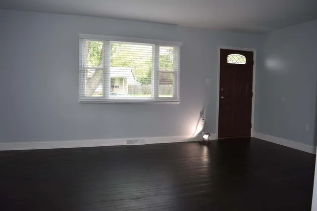 $1,600 | 351 Maple Street, Crown Point, IN 46307