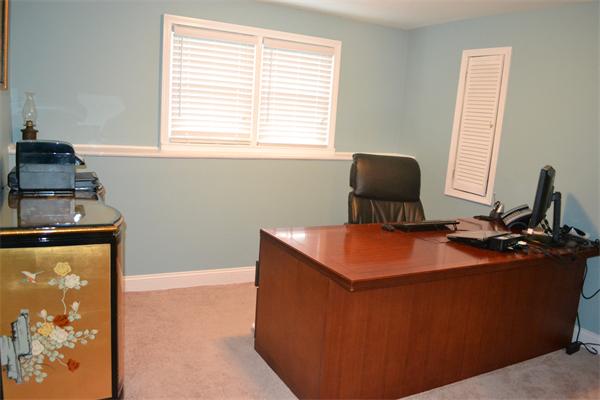 19 Marjorie Road Burlington, MA 01803 - Photo 16 of 22 Gallery Image 16
