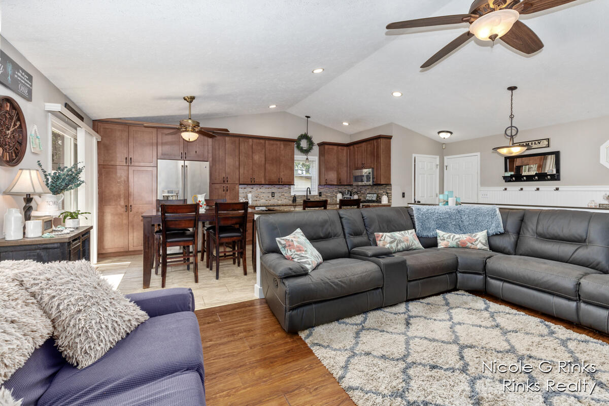 132 Riley Street Holland, MI 49424 - Photo 6 of 24 IMG_1004