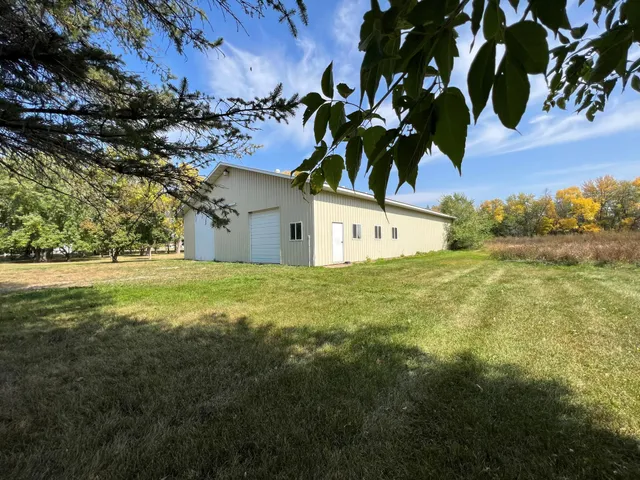 $399,900 | 14199 Riverbend Trail, Thief River Falls, MN 56701