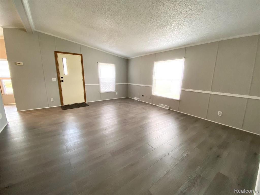 3801 Maple Road Fort Gratiot, MI 48059 - Photo 5 of 17