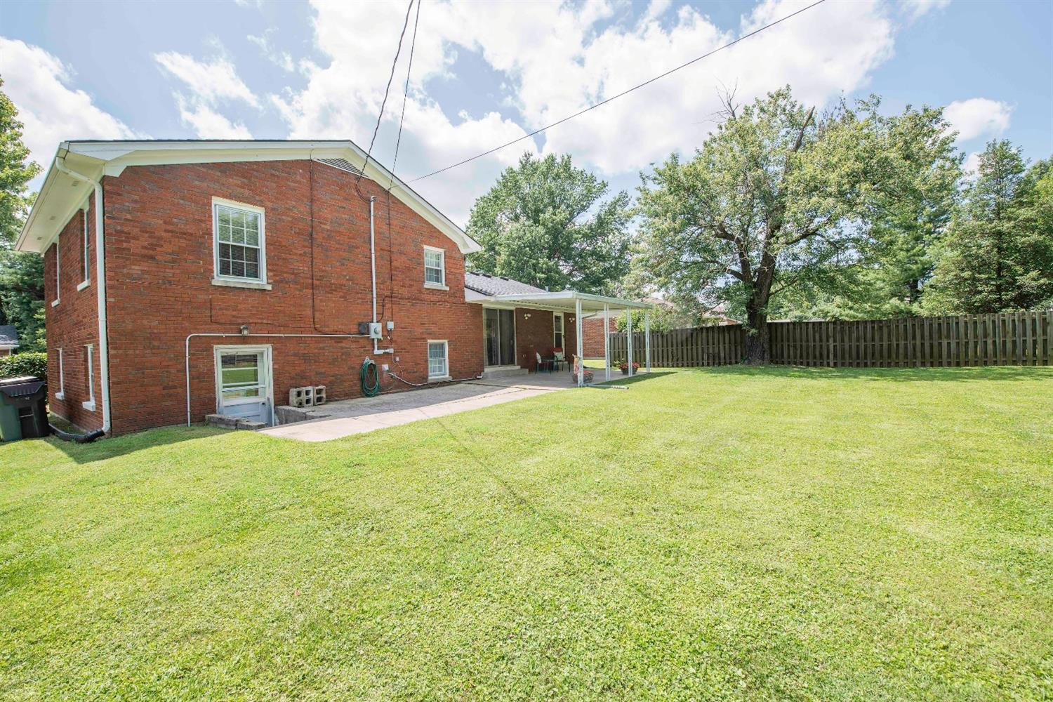 2421 Larkin Road Lexington, KY 40503 - Photo 31 of 35 Photo 31