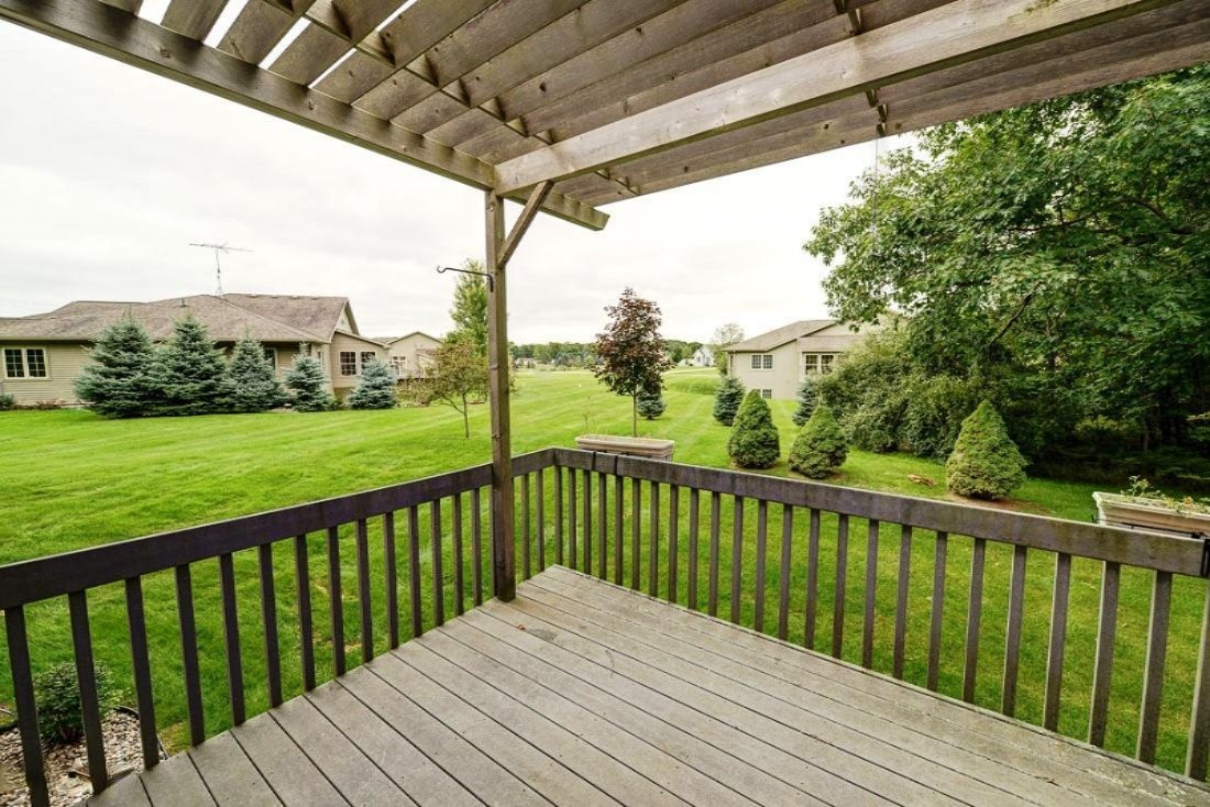 14213 Rivers Way Big Rapids, MI 49307 - Photo 12 of 25 LHP_3794_Upper_Deck