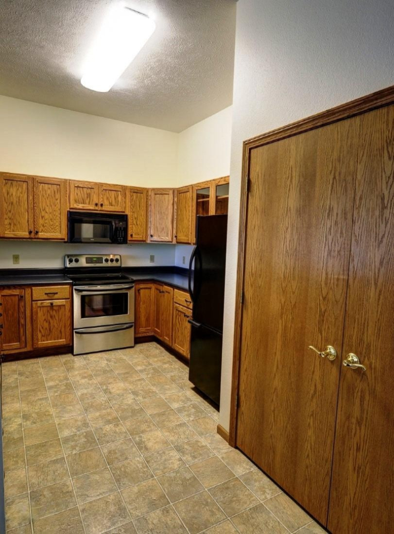 14213 Rivers Way Big Rapids, MI 49307 - Photo 4 of 25 LHP_3746_Kitchen