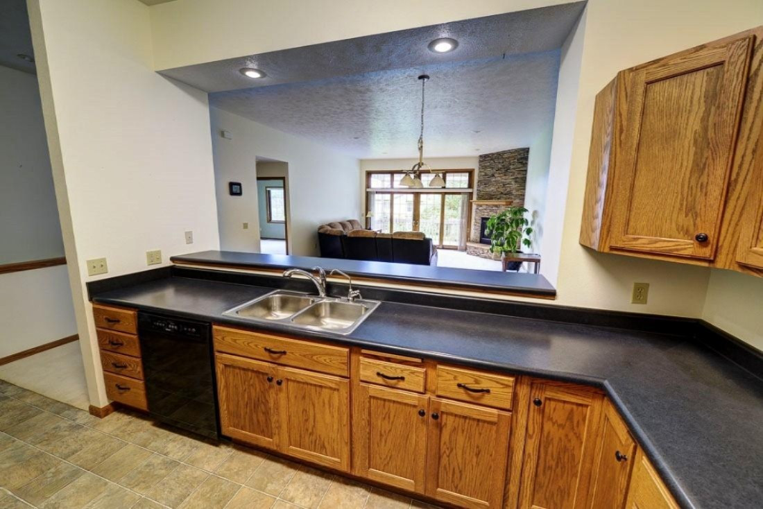 14213 Rivers Way Big Rapids, MI 49307 - Photo 5 of 25 LHP_3751_Kitchen