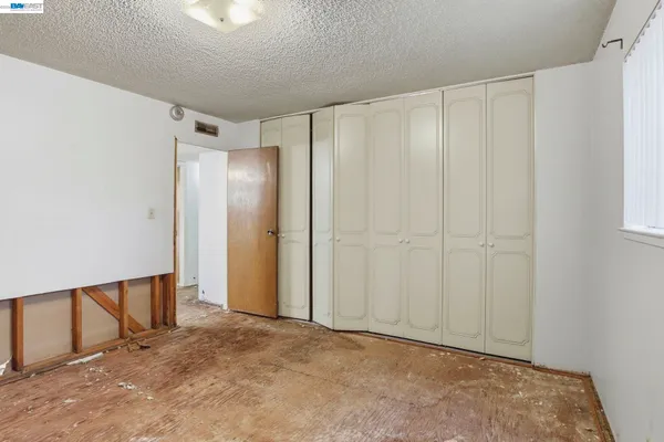 $1,250,000 | 2550 Damuth Street, Oakland, CA 94602