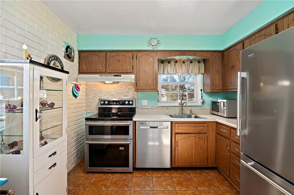 4944 McAnulty Road Pittsburgh, PA 15236 - Photo 11 of 25 Gallery Image 11