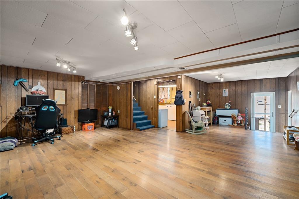 4944 McAnulty Road Pittsburgh, PA 15236 - Photo 19 of 25 Gallery Image 19