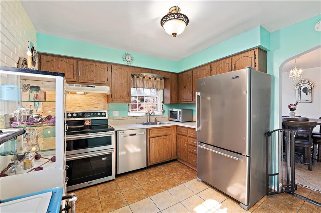 4944 McAnulty Road Pittsburgh, PA 15236 - Photo 9 of 25 Gallery Image 9