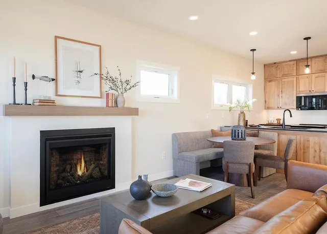 $730,000 | 114-116 East Lakeview Drive, Silver Bay, MN 55614