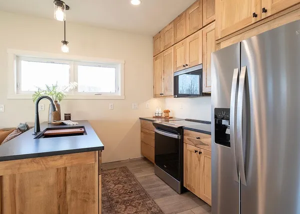 $730,000 | 114-116 East Lakeview Drive, Silver Bay, MN 55614