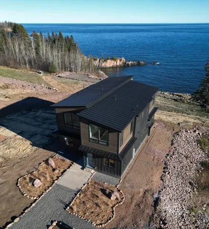$730,000 | 114-116 East Lakeview Drive, Silver Bay, MN 55614