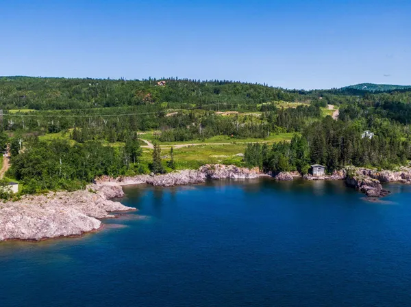 $730,000 | 114-116 East Lakeview Drive, Silver Bay, MN 55614