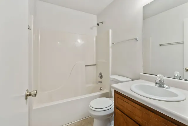 $950 | 273 Northridge Drive, Unit 4, Clarksville, TN 37042