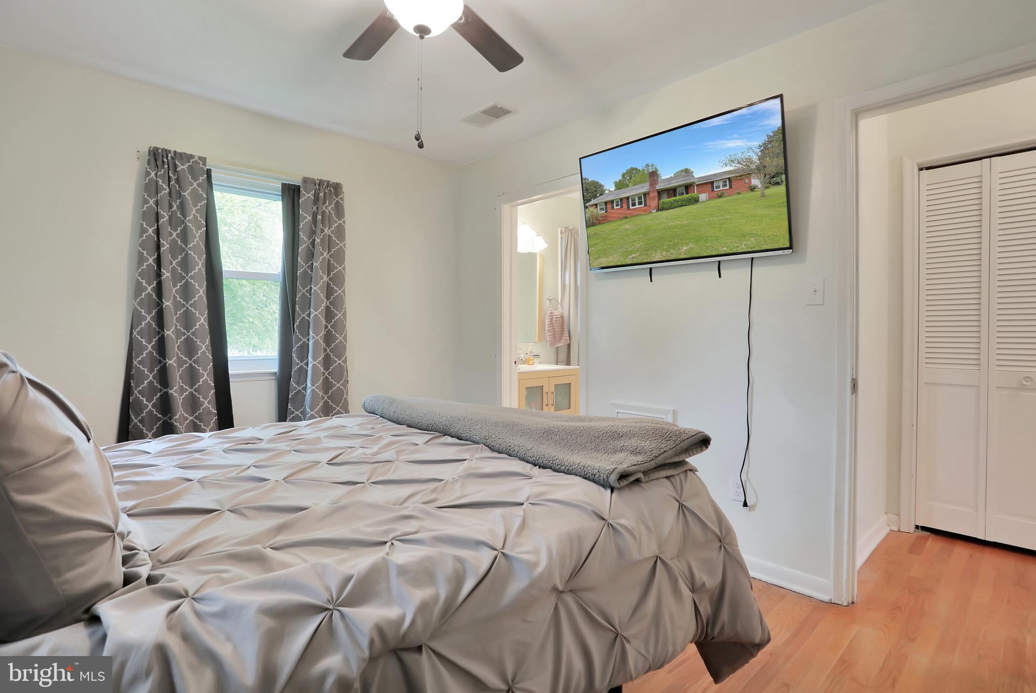9709 Clover Heights Road Hagerstown, MD 21740 - Photo 20 of 37 Bedroom
