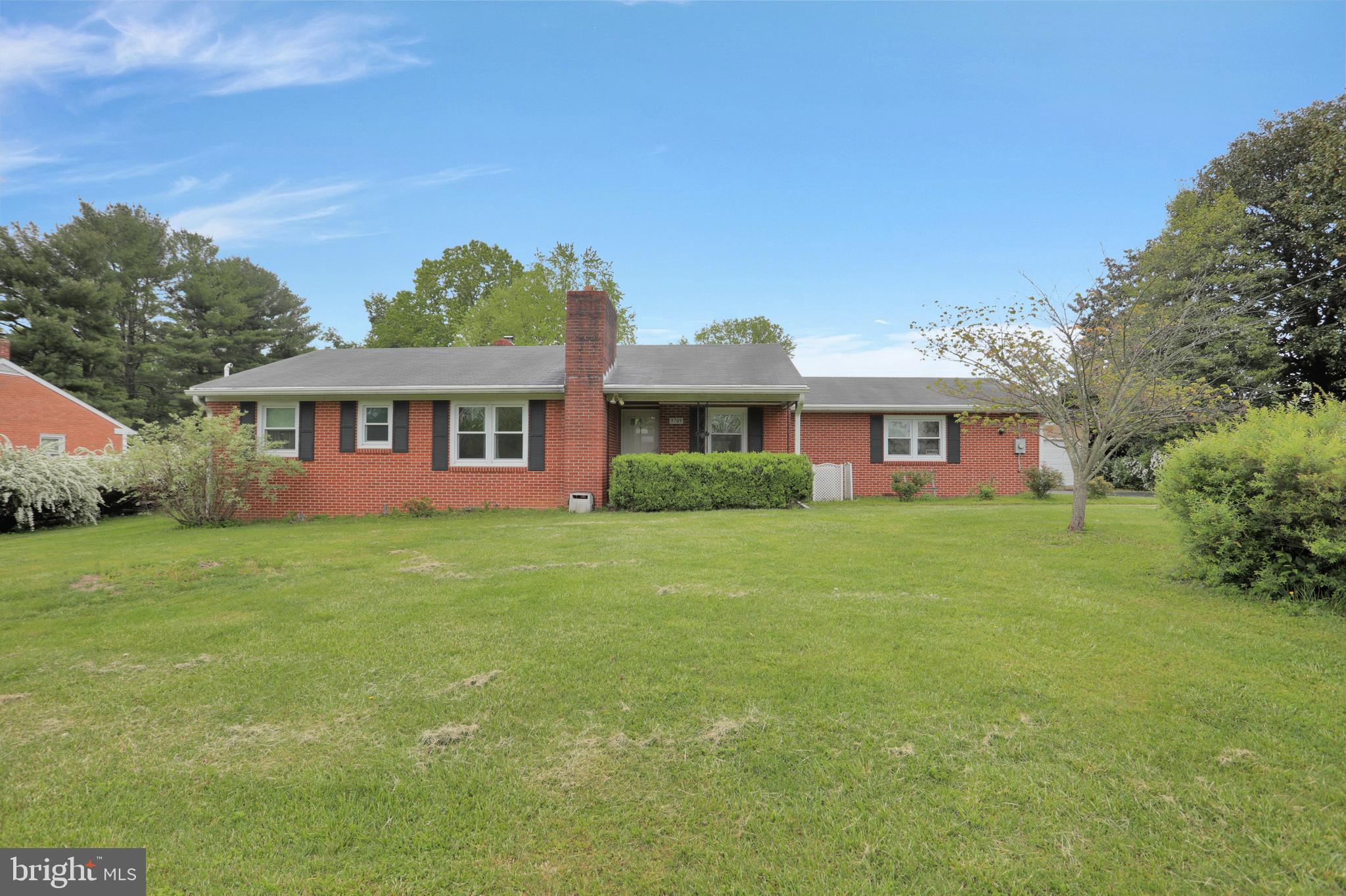 9709 Clover Heights Road Hagerstown, MD 21740 - Photo 3 of 37 Front Exterior
