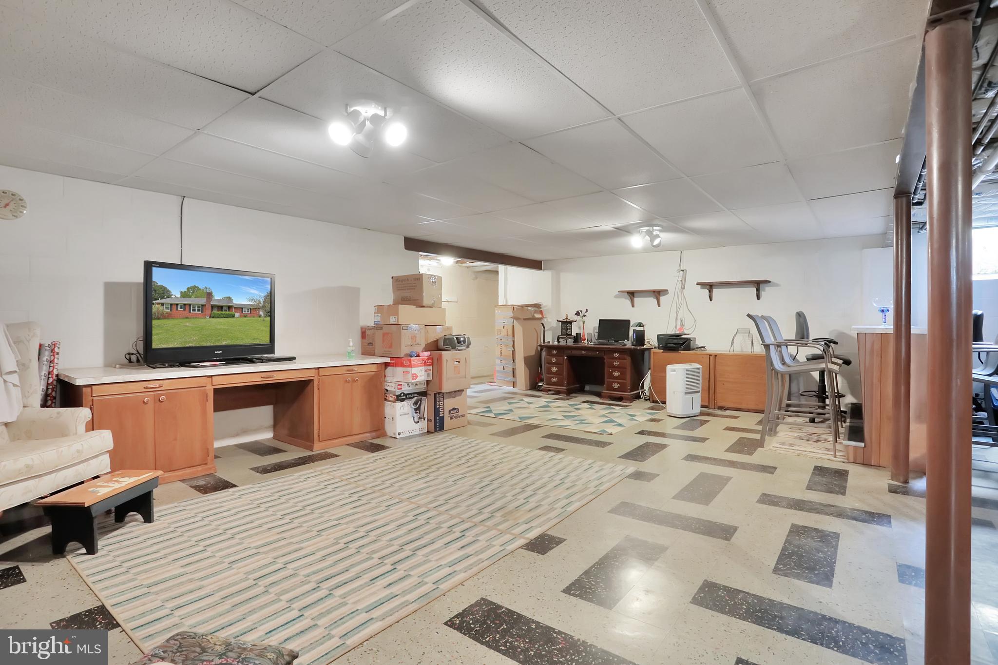 9709 Clover Heights Road Hagerstown, MD 21740 - Photo 25 of 37 Lower Level