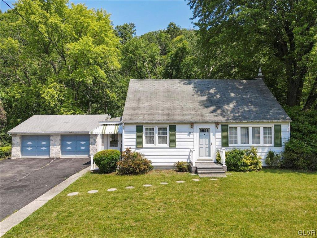 790 Fireline Road Palmerton, PA 18071 - Photo 3 of 48 Gallery Image 3
