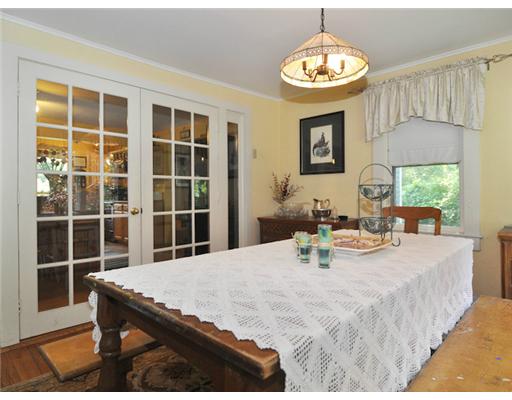 137 Howard Hill Road Foster, RI 02825 - Photo 4 of 20 Dining Room.
