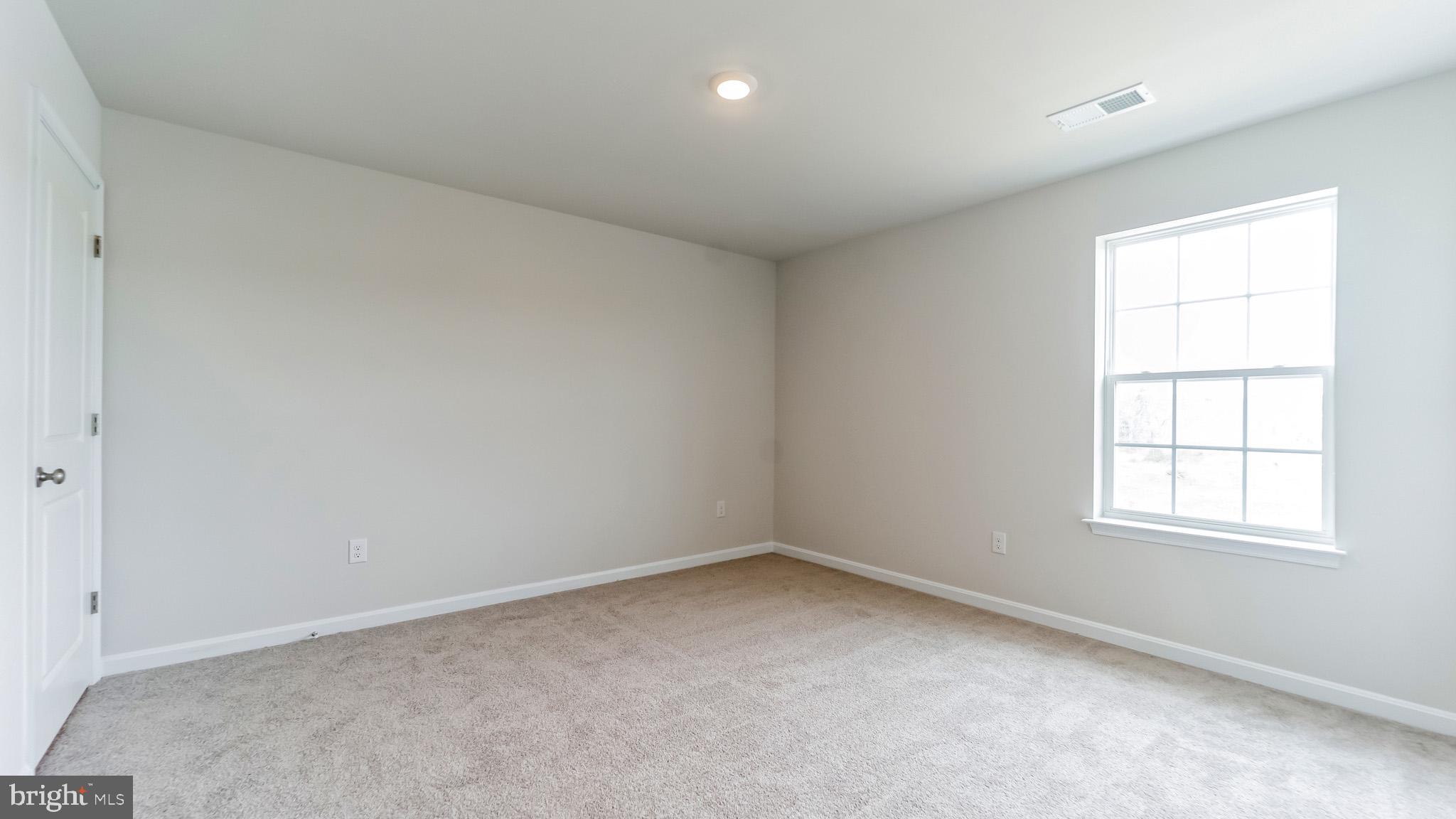 5305 Valley View Road Spring Grove, PA 17362 - Photo 12 of 28 Gallery Image 12