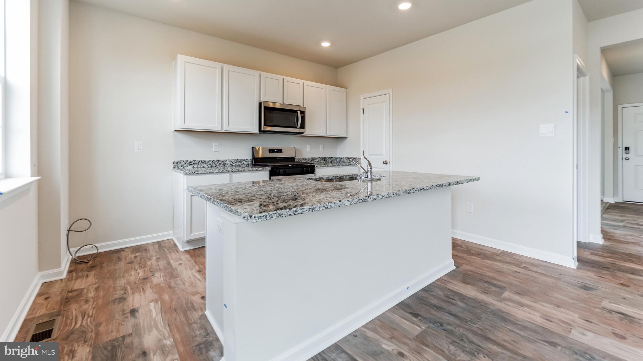 5305 Valley View Road Spring Grove, PA 17362 - Photo 3 of 28 Gallery Image 3
