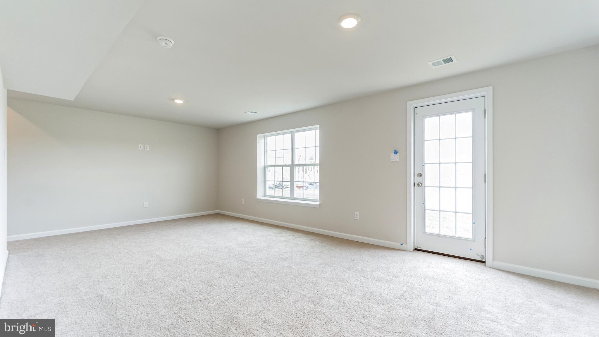 5305 Valley View Road Spring Grove, PA 17362 - Photo 10 of 28 Gallery Image 10