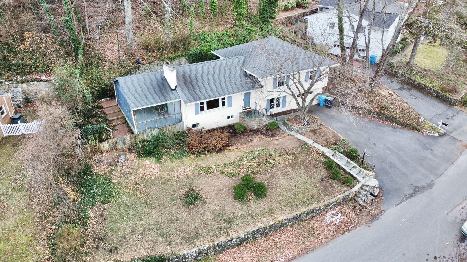 3022 Burnleigh Road Southwest Roanoke, VA 24014 - Photo 2 of 61 2