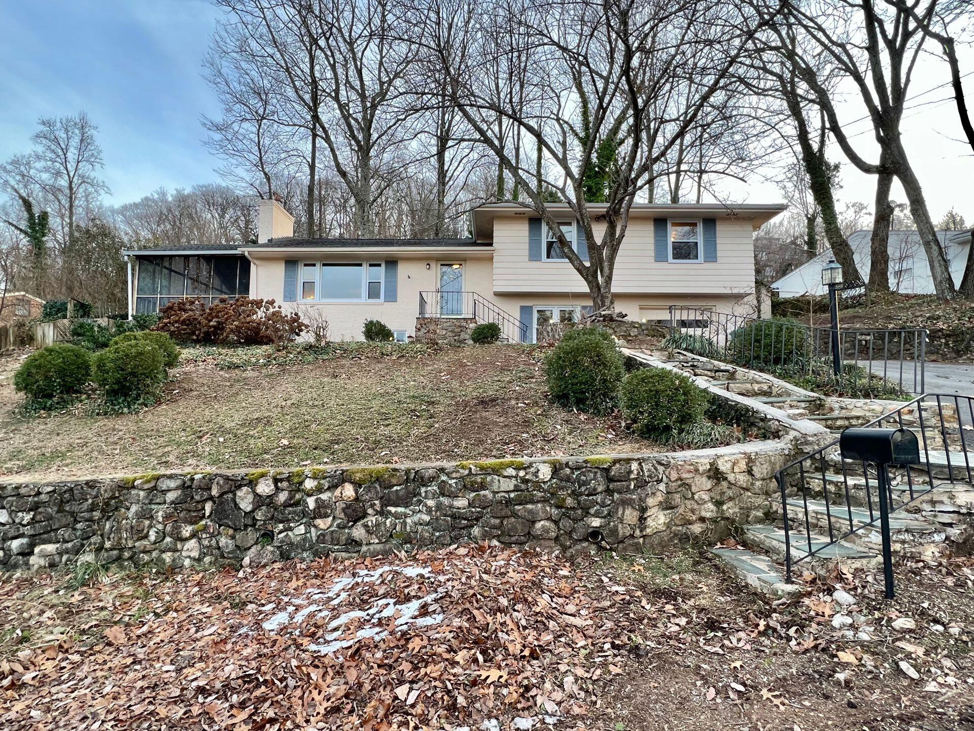 3022 Burnleigh Road Southwest Roanoke, VA 24014 - Photo 4 of 61 4