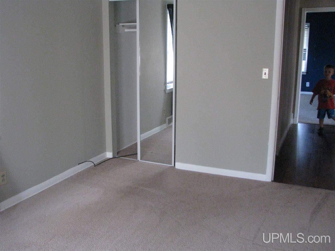 436 West Ridge Street Marquette, MI 49855 - Photo 11 of 17
