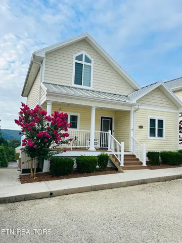 $429,900 | 131 North Deer Vlg Lane, Unit B, La Follette, TN 37766