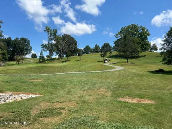 $430,000 | 131 North Deer Vlg Lane, Unit B, La Follette, TN 37766