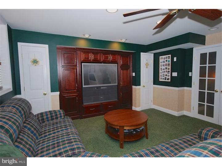 718 Scott Lane Wallingford, PA 19086 - Photo 16 of 24 Gallery Image 16