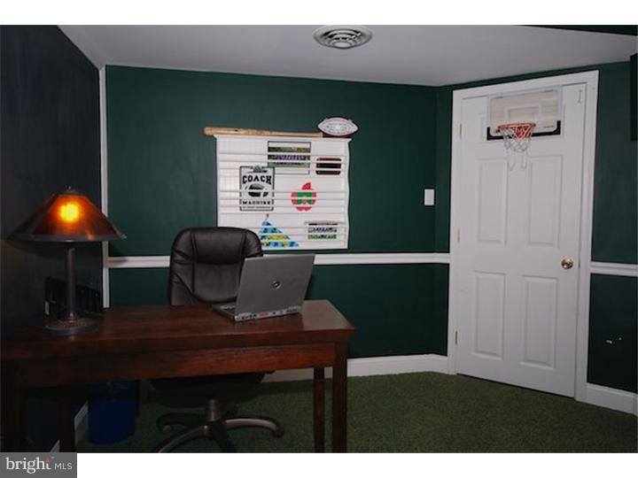 718 Scott Lane Wallingford, PA 19086 - Photo 17 of 24 Gallery Image 17