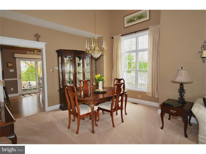 718 Scott Lane Wallingford, PA 19086 - Photo 4 of 24 Gallery Image 4