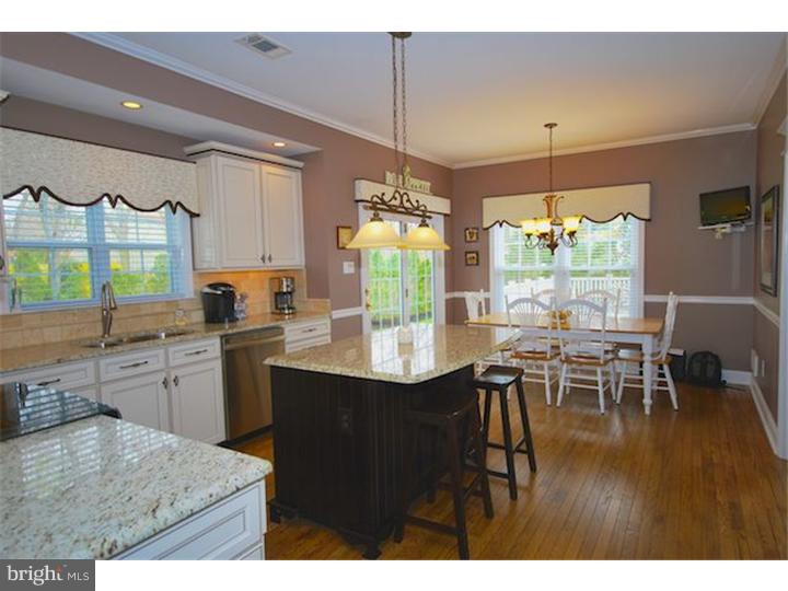 718 Scott Lane Wallingford, PA 19086 - Photo 5 of 24 Gallery Image 5